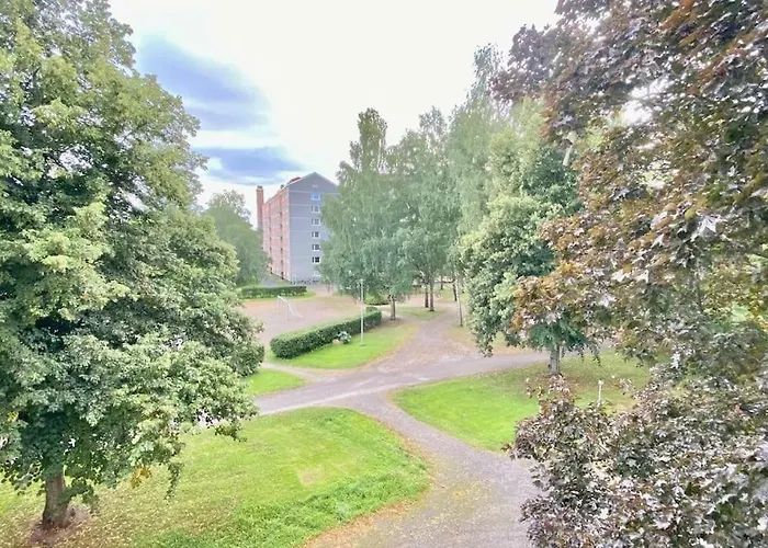 Beautiful 2 Bedroom & Free Parking