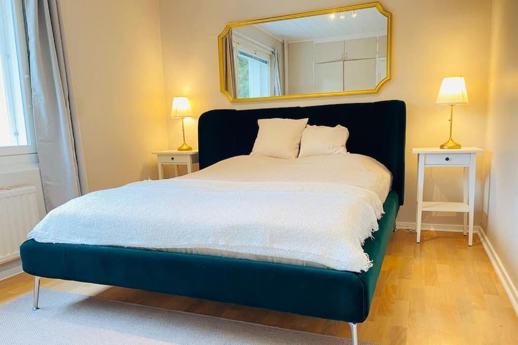 Apartment Beautiful 2 Bedroom & Free Parking